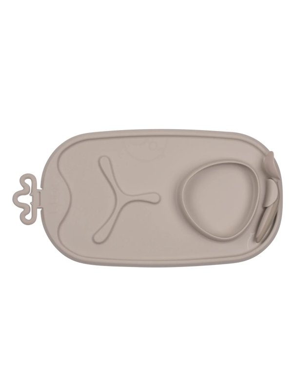 Tapis de repas roll + go en silicone - latte bbox