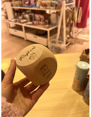 Cube naissance en bois gravé cadeau naissance personnalisé 2