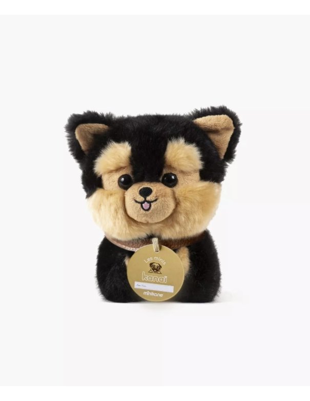 Sumo, chien en peluche de 18cm avec collier et son panier en