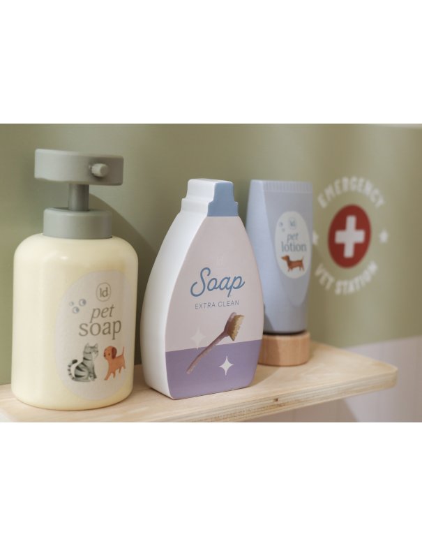 Cabinet de vétérinaire en bois -... Cabinet de vétérinaire en bois -...