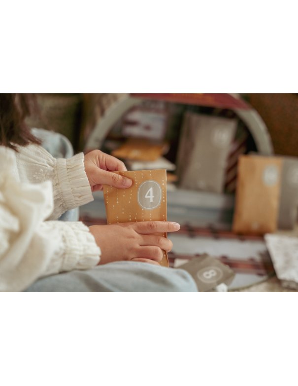 Calendrier de l'avent avec circuit de train - Little Dutch