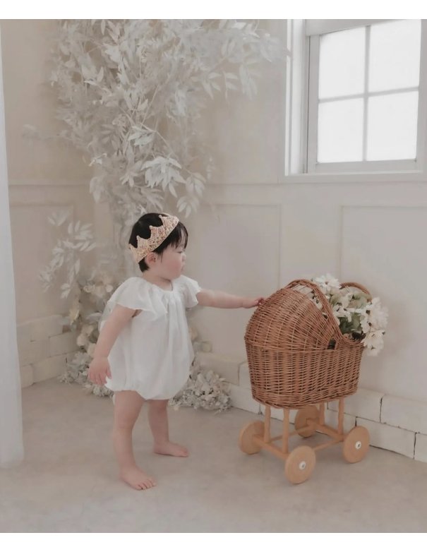 Poussette en osier avec couverture -...