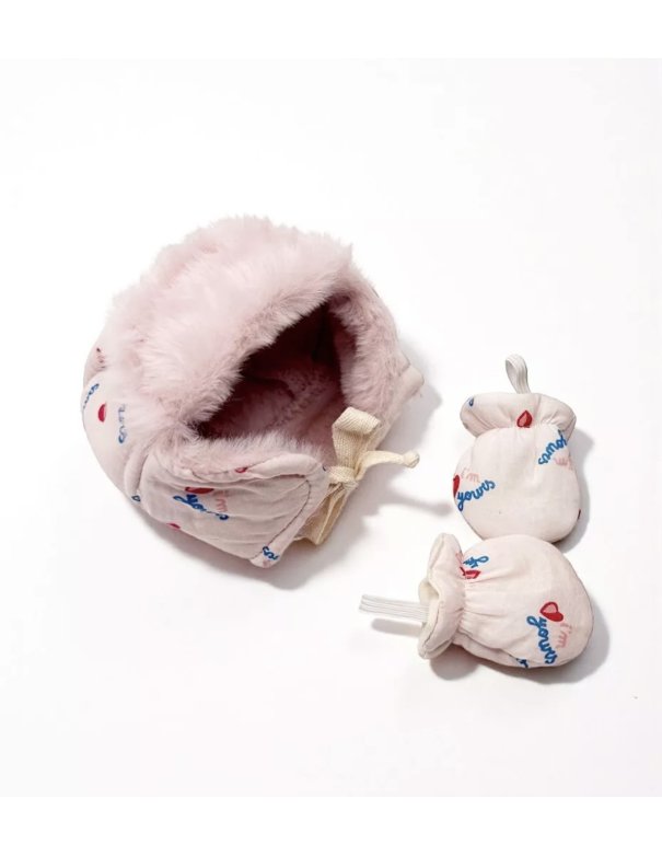 Ensemble chapka et paire de moufles...