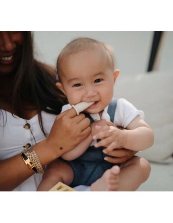 Brosse à dents bébé à doigts - blush/sand - Mushie 2
