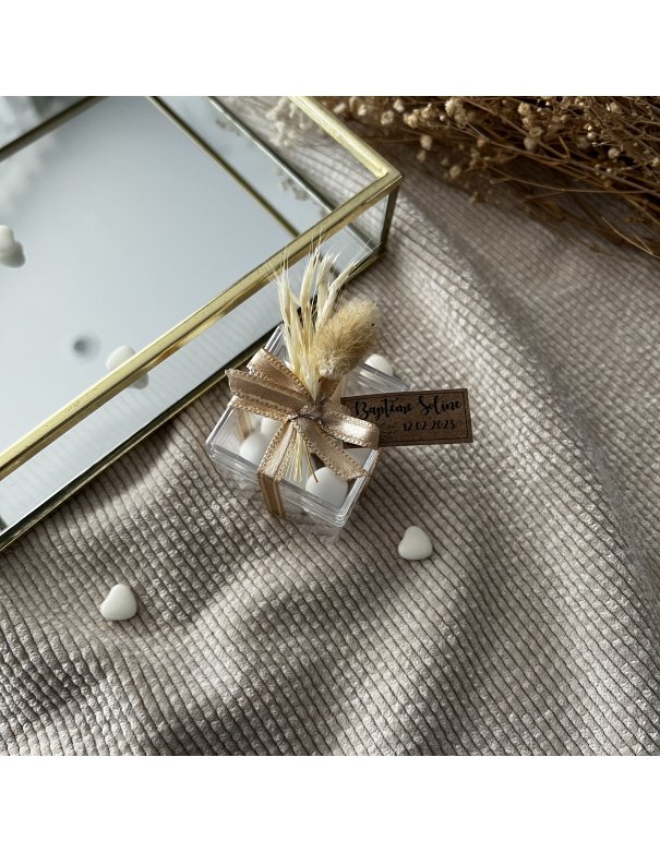 Boîte cubique personnalisée garnie de dragées