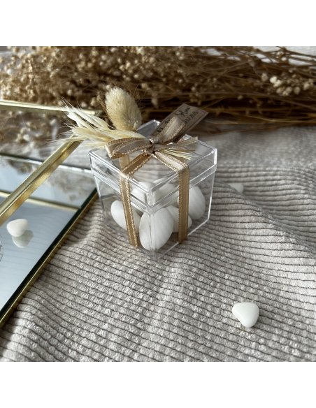 Boîte cubique personnalisée garnie de dragées