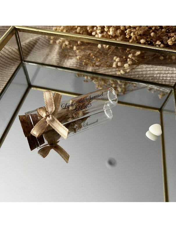 Fiole de fleurs séchées personnalisée