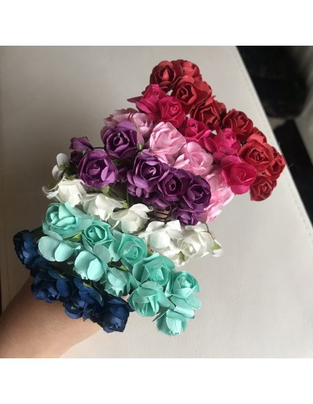 Fiole de rose en verre