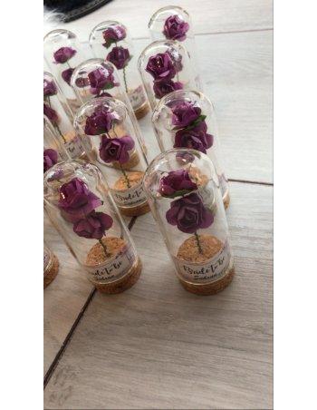 Fiole de rose en verre 2