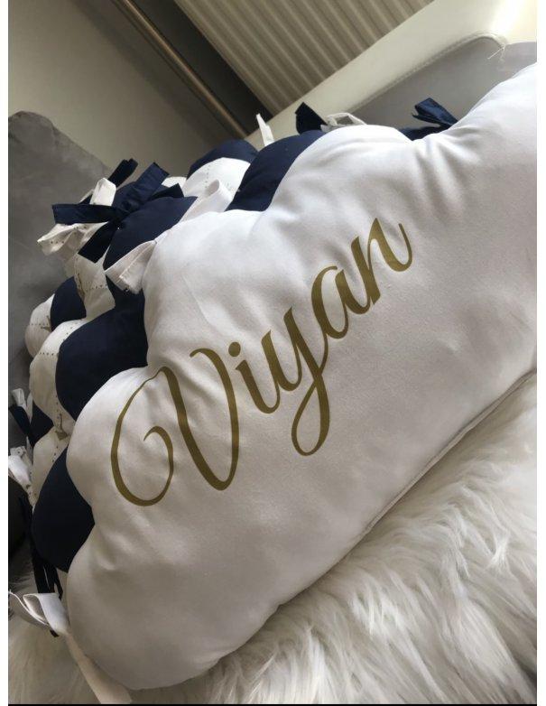 Tour de lit nuage personnalisé