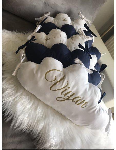 Tour de lit nuage personnalisé